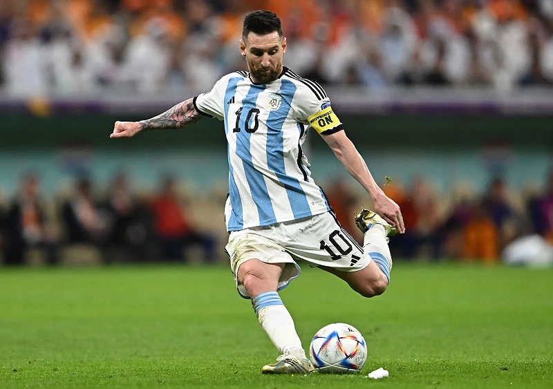 Cầu thủ có giá trị thị trường cao nhất Lionel Messi 