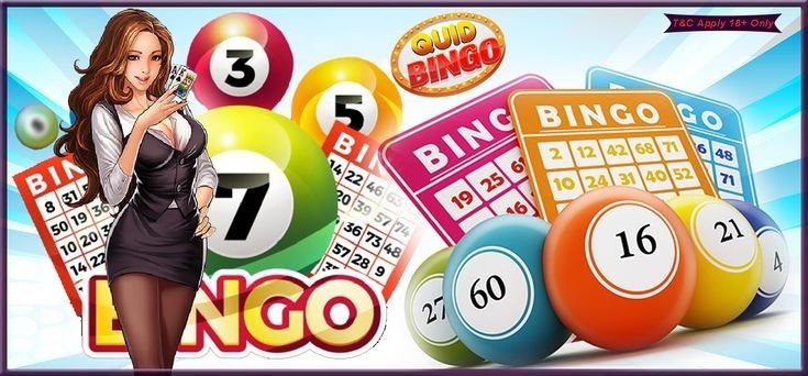 Nhóm bạn cùng xem kết quả xổ số kiến thiết và chia sẻ niềm vui